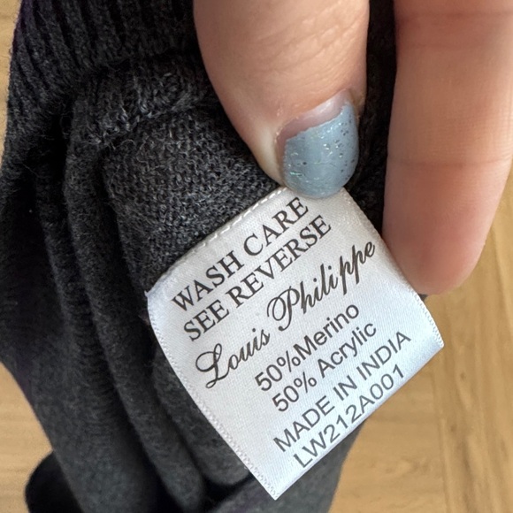 Louis Philippe Dark Gray V-Neck Sweater - Picture 9 of 10